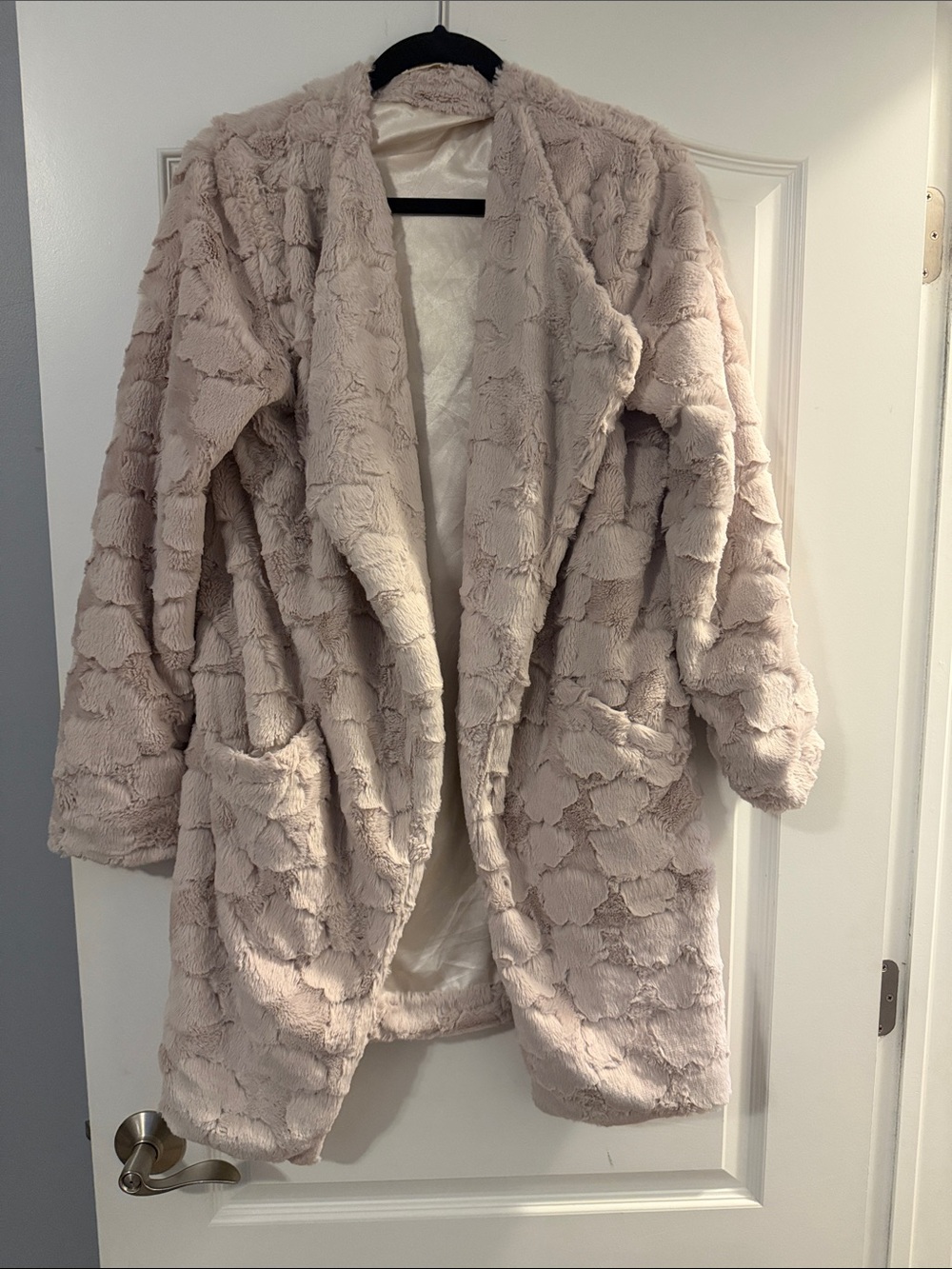 Altard State faux fur jacket Size Mediun